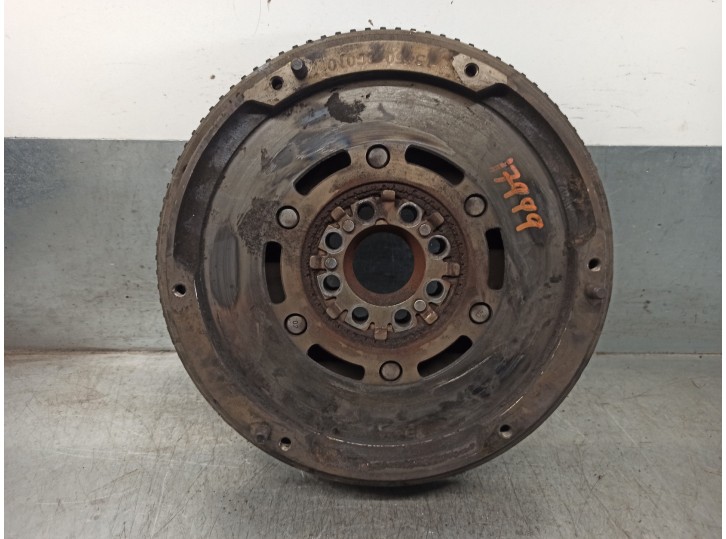 Recambio de volante motor para toyota avensis berlina (t25) 2.0 d-cat referencia OEM IAM 134500G010  