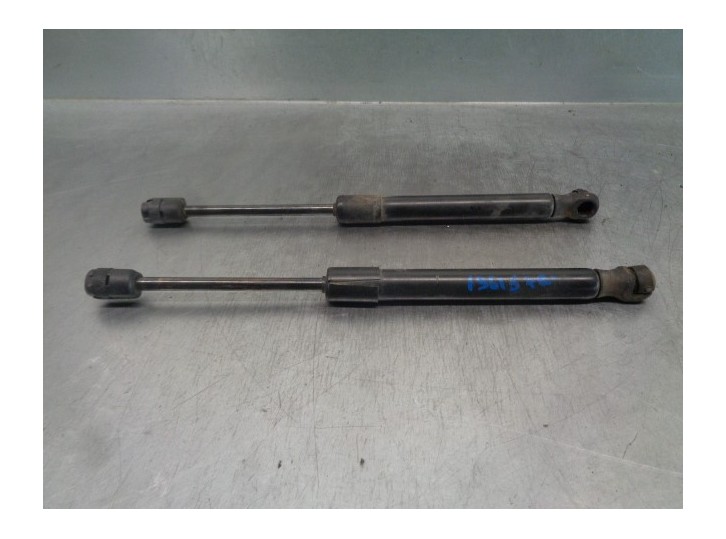 Replacement trunk / tailgate struts for Mitsubishi Lancer Sedan (CY0) inform OEM IAM reference 871042241 