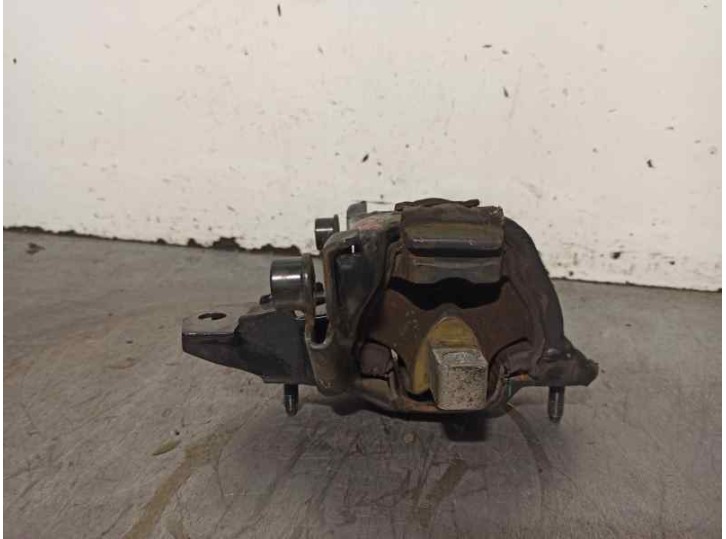 Replacement left engine mount for Seat Ibiza (6J5) 1.6 16V OEM IAM reference 6Q0199555AD 
