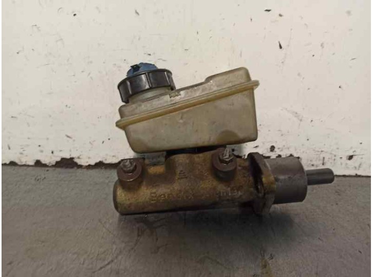 Replacement brake pump for Fiat Punto Saloon (176) TD SX / TD 70 SX OEM IAM reference 71738446 24A8603 BENDIX