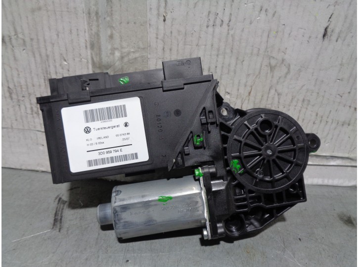 Recambio de motor elevalunas trasero derecho para volkswagen touareg (7l6) 3.0 v6 tdi dpf referencia OEM IAM 3D0959794E 