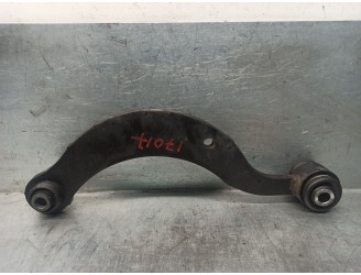 Recambio de brazo suspension superior trasero derecho para toyota auris 1.2 16v turbo cat referencia OEM IAM 4877012010  