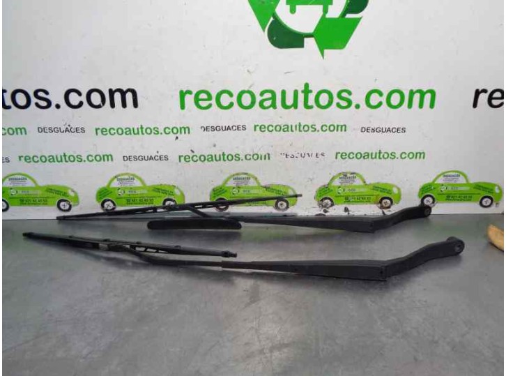 Recambio de brazo limpia delantero derecho para tata safari 3.0 referencia OEM IAM   