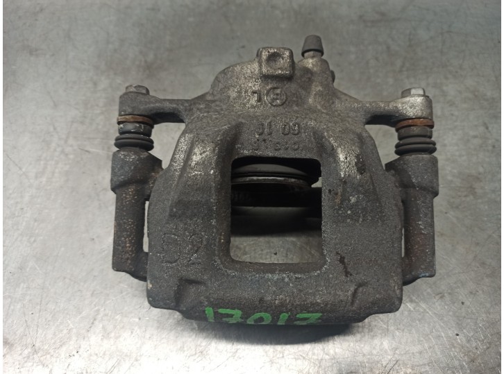 Recambio de pinza freno delantera izquierda para toyota auris 1.2 16v turbo cat referencia OEM IAM 4775002250  