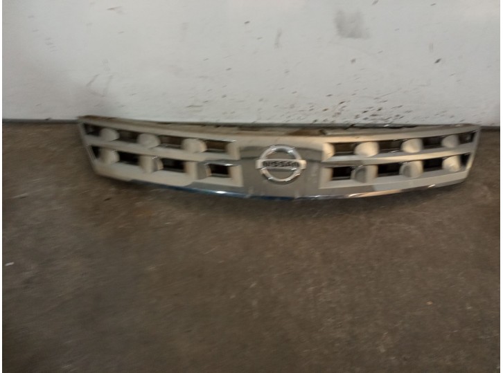 Recambio de rejilla delantera para nissan murano i (z50) 3.5 4x4 referencia OEM IAM 62310CA000 62310CA000 