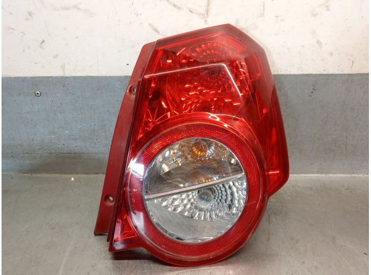 Recambio de piloto trasero derecho para chevrolet aveo 1.4 cat referencia OEM IAM 95952067 95952067 