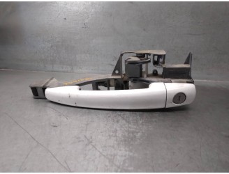 Replacement front left exterior door handle for Citroën C3 II 1.4 OEM IAM reference 9684560080 5 DOORS