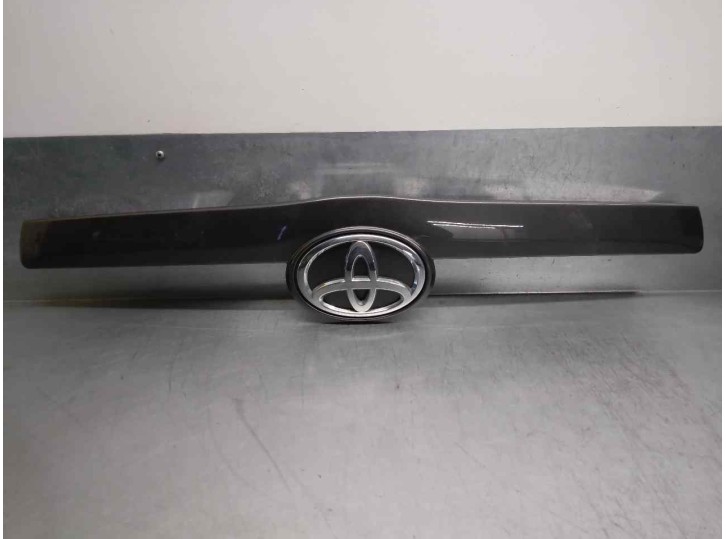 Recambio de maneta exterior porton para toyota verso 2.0 d-4d cat referencia OEM IAM 768110F050 