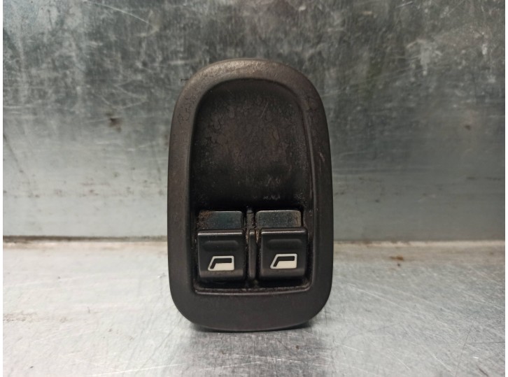 Recambio de mando elevalunas delantero izquierdo para peugeot 206 berlina x-line referencia OEM IAM 