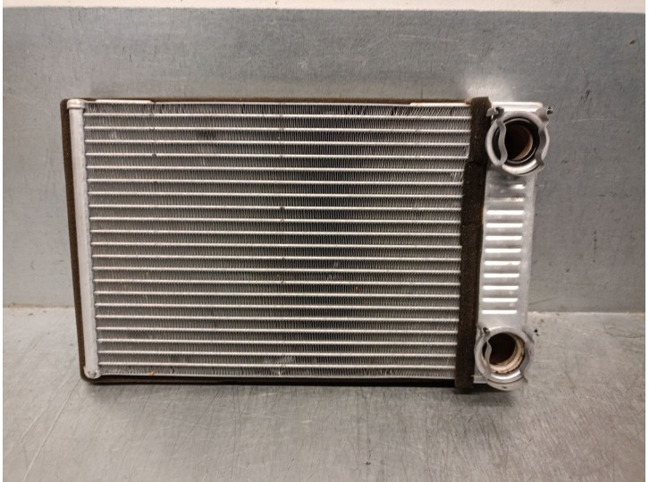 Recambio de radiador calefaccion / aire acondicionado para chevrolet aveo 1.4 cat referencia OEM IAM 95018060  