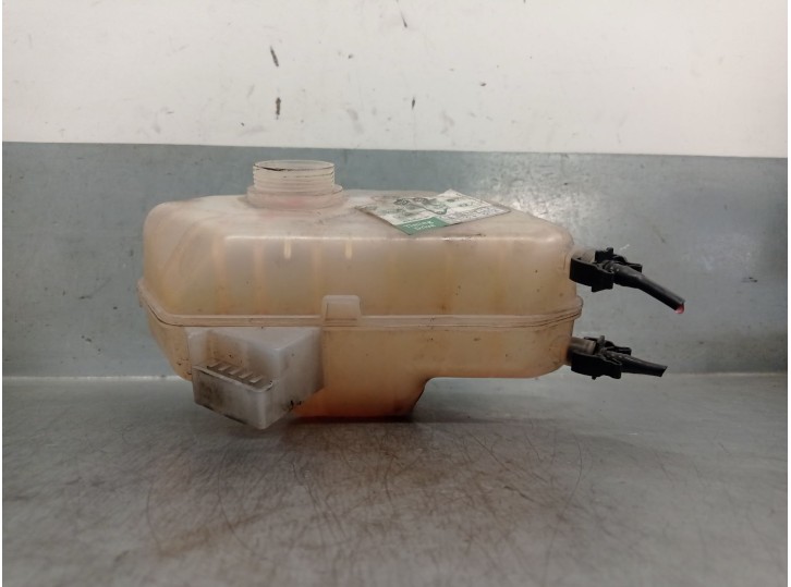 Recambio de deposito expansion para ford fiesta vi (cb1, ccn) 1.6 tdci referencia OEM IAM 8V218K218  N05001A200