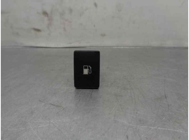 Recambio de mando para toyota avensis cross sport (t27) advance referencia OEM IAM 15C252  