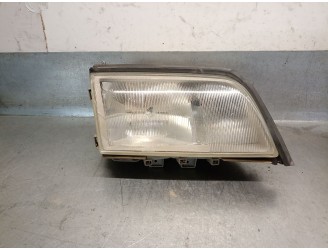 Recambio de faro derecho para mercedes-benz clase c (w202) berlina 1.8 16v cat referencia OEM IAM A2028201861 A2028201861 030103