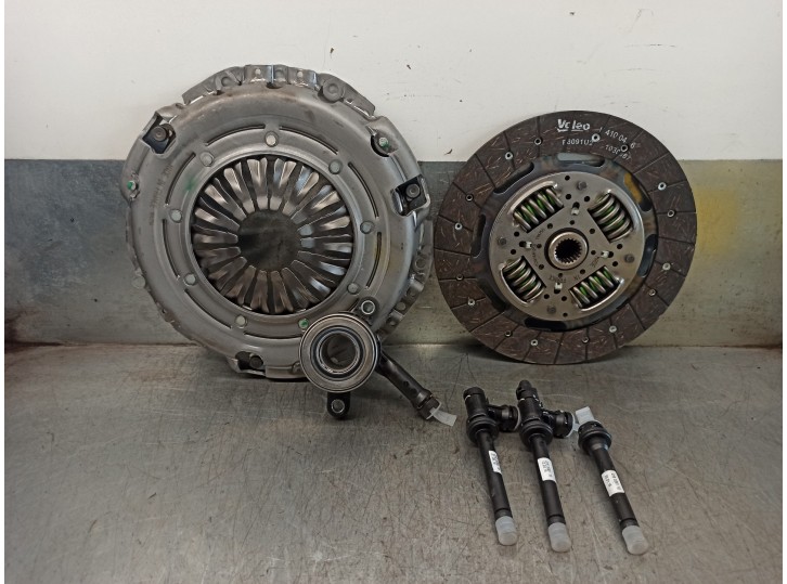 Replacement clutch kit for Renault Master II Phase 2 Bus OEM IAM reference 194754 194754 VALEO