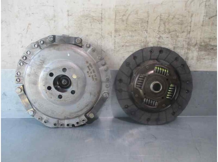 Recambio de kit embrague para volkswagen golf iii berlina (1h1) 2.0 referencia OEM IAM 1862518031 3082149541 SACHS