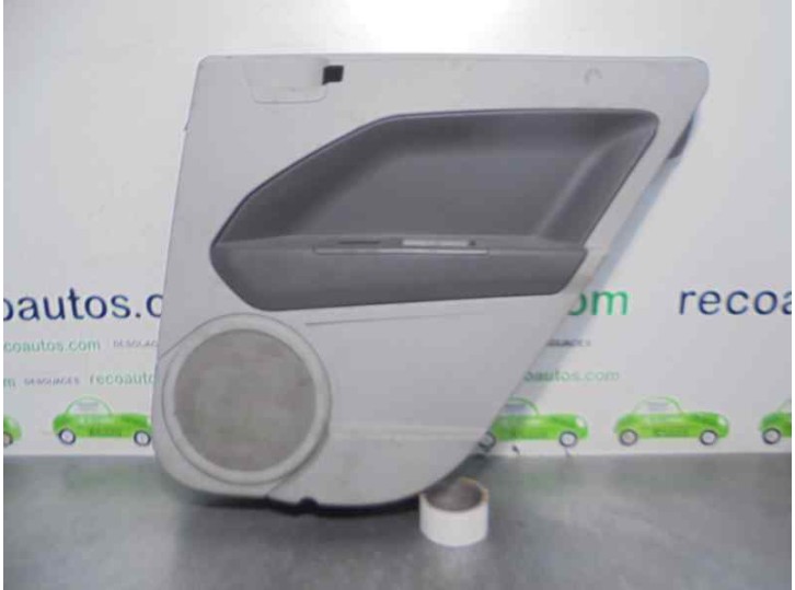 Recambio de guarnecido puerta trasera derecha para dodge caliber 1.8 16v cat referencia OEM IAM 0YR041DAAC 0YE10BDAAA 