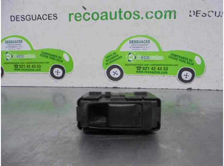 Recambio de mando elevalunas trasero izquierdo para dodge caliber 1.8 16v cat referencia OEM IAM 56040693AD 