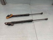 Replacement trunk / tailgate struts for Toyota Auris 1.2 16V Turbo CAT OEM IAM reference 6895002180 