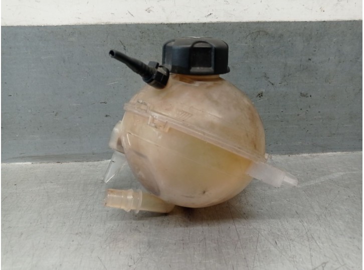Recambio de deposito expansion para peugeot 3008 i monospace (0u_) 2.0 hdi hybrid4 (0urhca) referencia OEM IAM 9684527680 1323X6