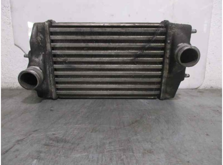 Replacement intercooler for Chrysler Voyager (RG) 2.5 CRD CAT OEM IAM reference 83403D8204 868503A VALEO