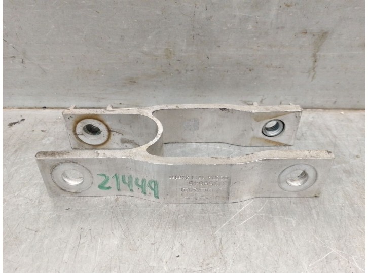 Recambio de soporte motor para volvo v40 hatchback (525) d3 referencia OEM IAM 31359645 31359645 