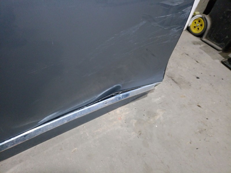 Recambio de puerta trasera derecha para volvo v90 ii station wagon (235) d5 awd referencia OEM IAM 32133528 32133528 