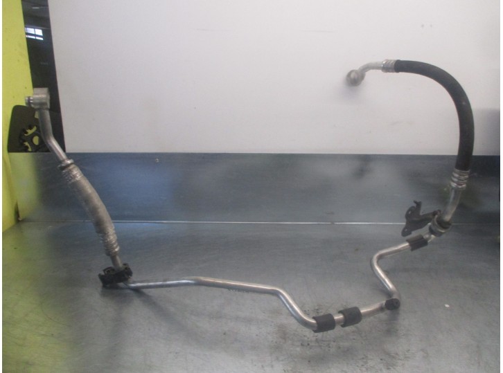 Replacement air conditioning pipes for Volkswagen Passat Variant (365) 2.0 TDI OEM IAM reference 3C0820743CC 