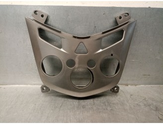 Recambio de molduras delanteras para chevrolet aveo 1.4 cat referencia OEM IAM 11589015  