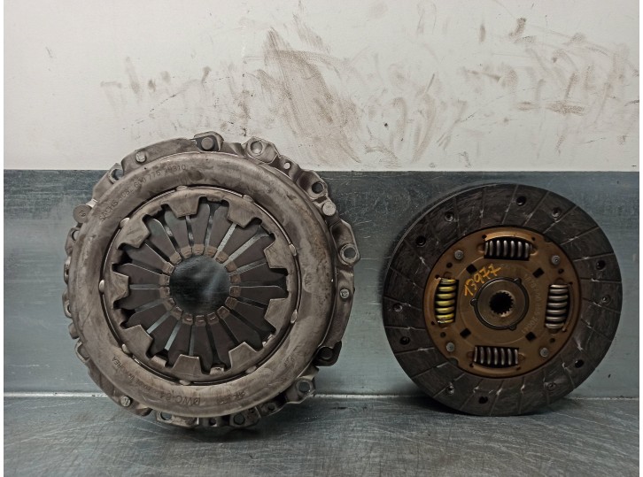 Recambio de kit embrague para chevrolet spark 1.0 cat referencia OEM IAM 96952004 308260077519310 SACHS