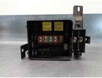 Recambio de caja reles / fusibles para mg serie 400 (rt) 2.0 turbodiesel referencia OEM IAM YQE102030  