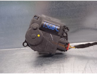 Recambio de motor apertura trampillas climatizador para ford transit courier ambiente referencia OEM IAM AV1119E616EA  