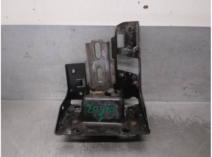 Replacement left engine mount for Citroën C3 II 1.4 OEM IAM reference 9680293280 