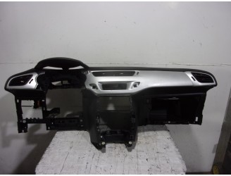Recambio de salpicadero para citroën c3 ii 1.4 referencia OEM IAM 8247F7 NEGRO 