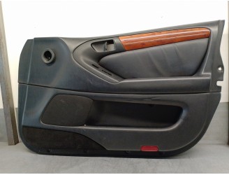 Recambio de guarnecido puerta delantera derecha para toyota lexus gs 300 (jzs160) 3.0 24v cat referencia OEM IAM 6761530240 4 P