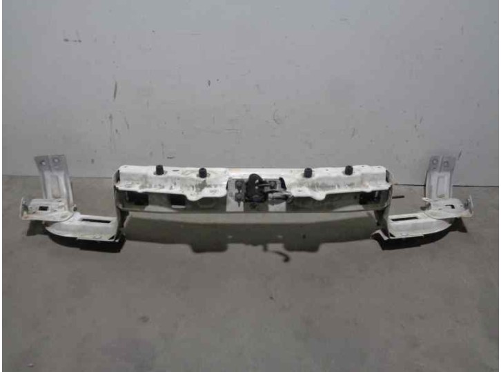 Recambio de panel frontal para opel combo d 1.3 16v cdti referencia OEM IAM 222048 DE CHAPA CON CERRADURA 