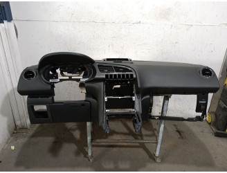 Recambio de salpicadero para peugeot 3008 i monospace (0u_) 2.0 hdi hybrid4 (0urhca) referencia OEM IAM 824705 824705 