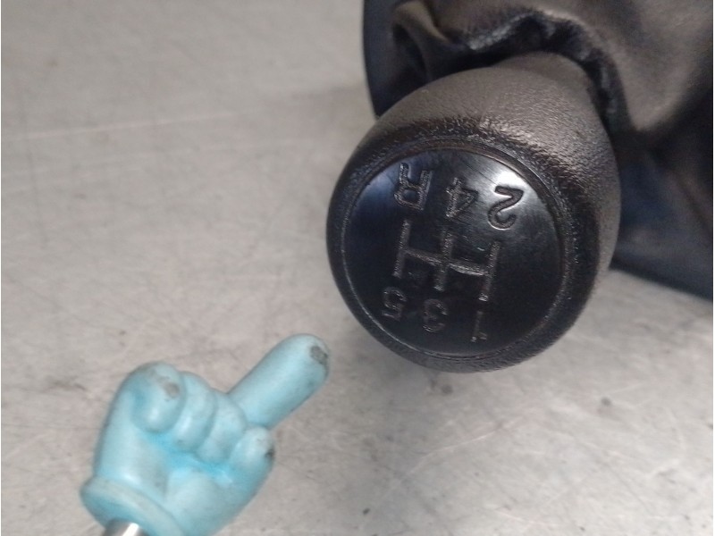 Recambio de palanca cambio para peugeot bipper (aa_) 1.3 hdi 75 referencia OEM IAM 1616305280 1610917680 
