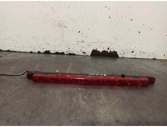 Recambio de luz central de freno para audi a4 avant (b5) 1.9 tdi referencia OEM IAM 8D9945097B 963080 HELLA