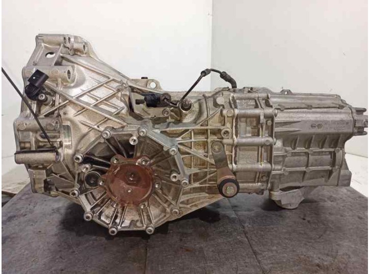 Replacement gearbox for Audi A6 Sedan (4F2) 2.4 V6 24V CAT (BDW) OEM IAM reference GYF GYF01343 1401114