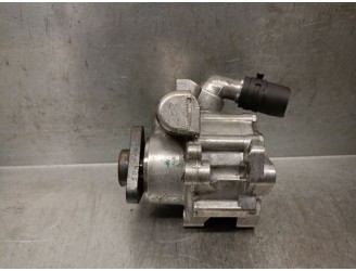 Recambio de bomba servodireccion para jaguar s-type 2.7 v6 diesel cat referencia OEM IAM 4R833A674AB C2C34042 7691955341 ZF