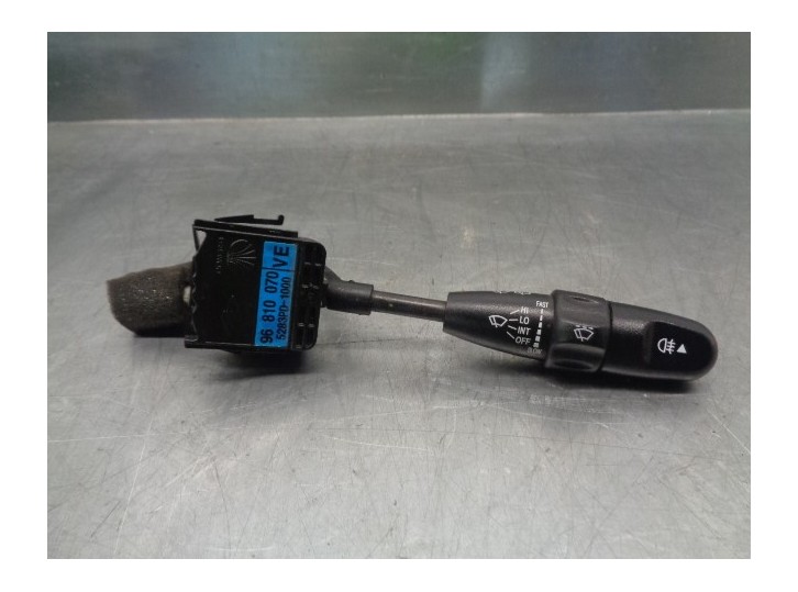 Recambio de mando limpia para chevrolet aveo 1.2 cat referencia OEM IAM 96810070 5283PD1000 