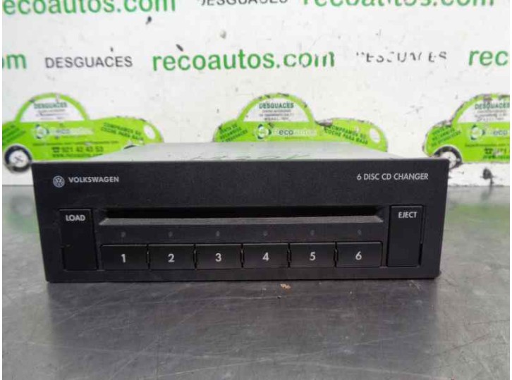 Replacement audio system / CD radio for Volkswagen Phaeton (3D2/3D8) 3.2 V6 24V OEM IAM reference 3D0035110 