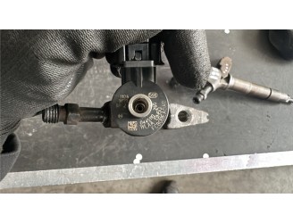 Replacement injector for Ford Ranger (ES) 2.5 TDCi CAT OEM IAM reference 01F0FE50A0 