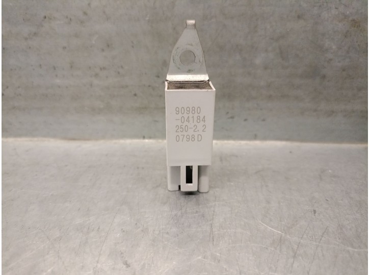 Recambio de rele para lexus gs (_s19_) 450h (grs191_, gws191_) referencia OEM IAM 9098004184  