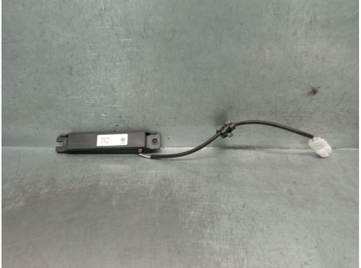 Recambio de antena para hyundai kona (os, ose, osi) 1.6 t-gdi referencia OEM IAM 95460J9000 95460J9000 