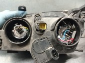 Recambio de faro derecho para toyota avensis liftback (_t22_) 2.0 td (ct220_) referencia OEM IAM 8113005140 8113005140 