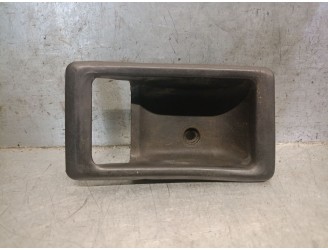 Recambio de maneta interior delantera derecha para land rover defender (ld) 2.5 tdi referencia OEM IAM DBP6532XXX DBP6532PMA 
