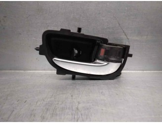 Recambio de maneta interior delantera derecha para toyota auris 1.2 16v turbo cat referencia OEM IAM 692050D201 692050D271 5 PUE