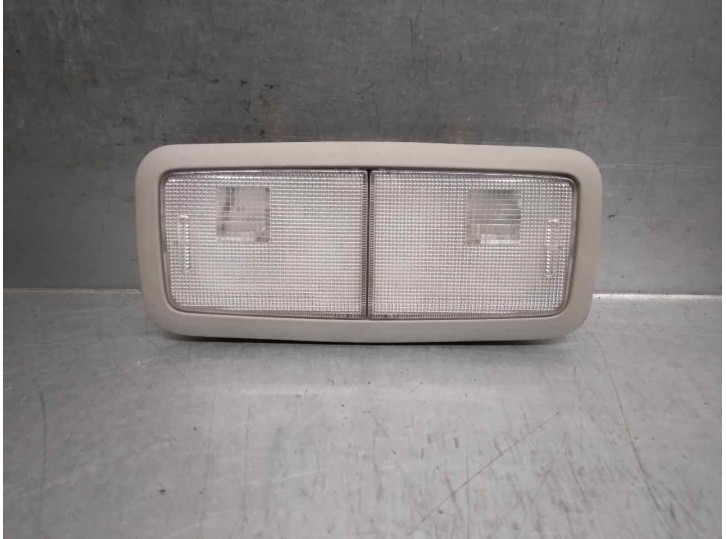 Recambio de luz interior para toyota auris 1.2 16v turbo cat referencia OEM IAM 8125005030 