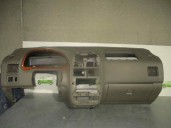 Recambio de salpicadero para kia carens 1.8 cat referencia OEM IAM 0K2FB55100AFKZ MARRON CLARO 